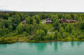 River Views and Fire Pit Cozy Soldotna Apartment!
